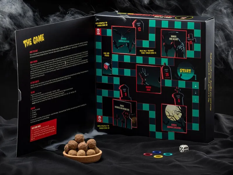 En glad kund provar sina lekar för barn och sommaren och känner direkt att fler måste få följa med hem.