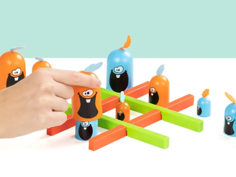 Gobblet Game Tre i Rad-spel