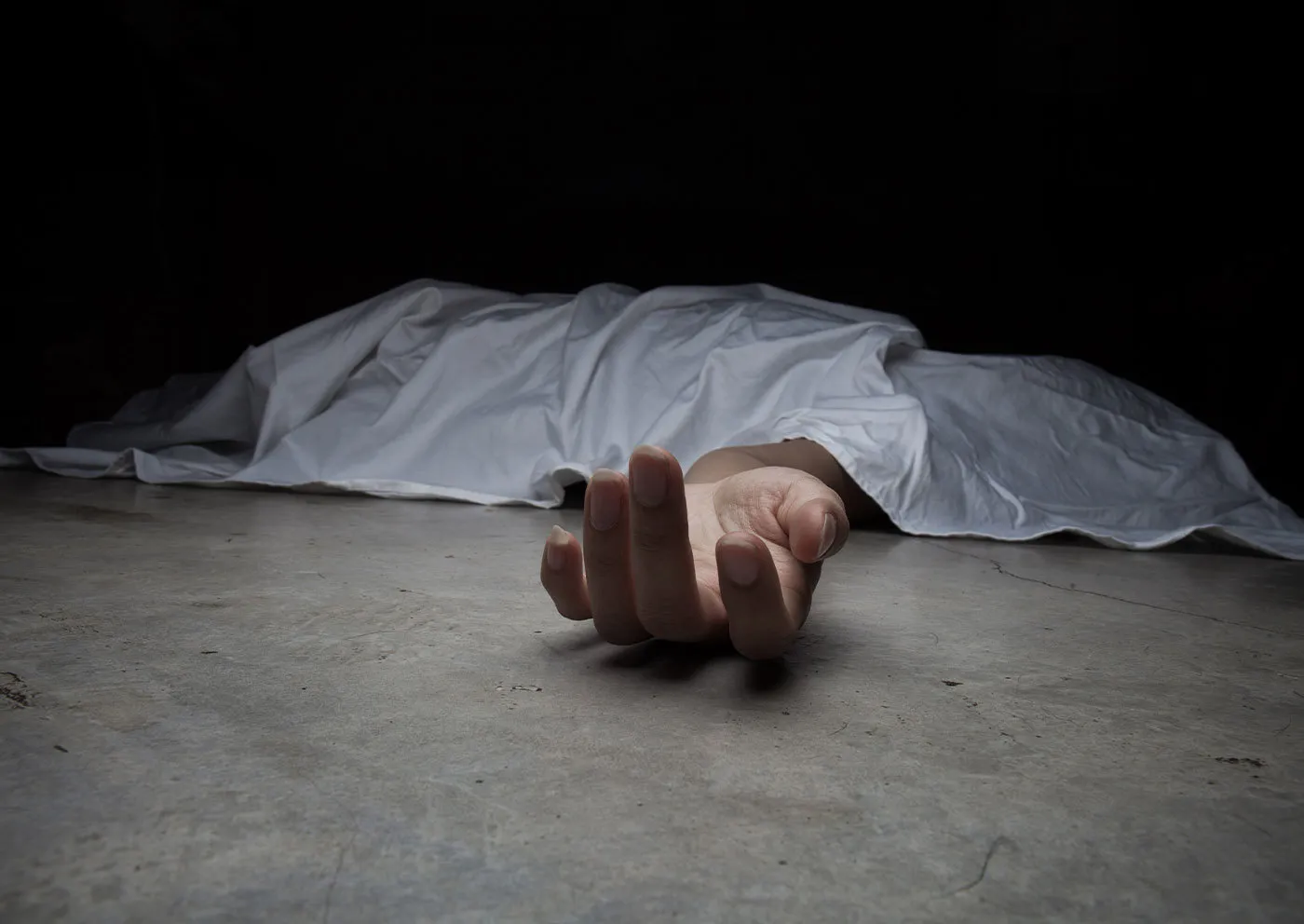 En glad kund provar sina samlar och längtar efter att fylla på med fler.