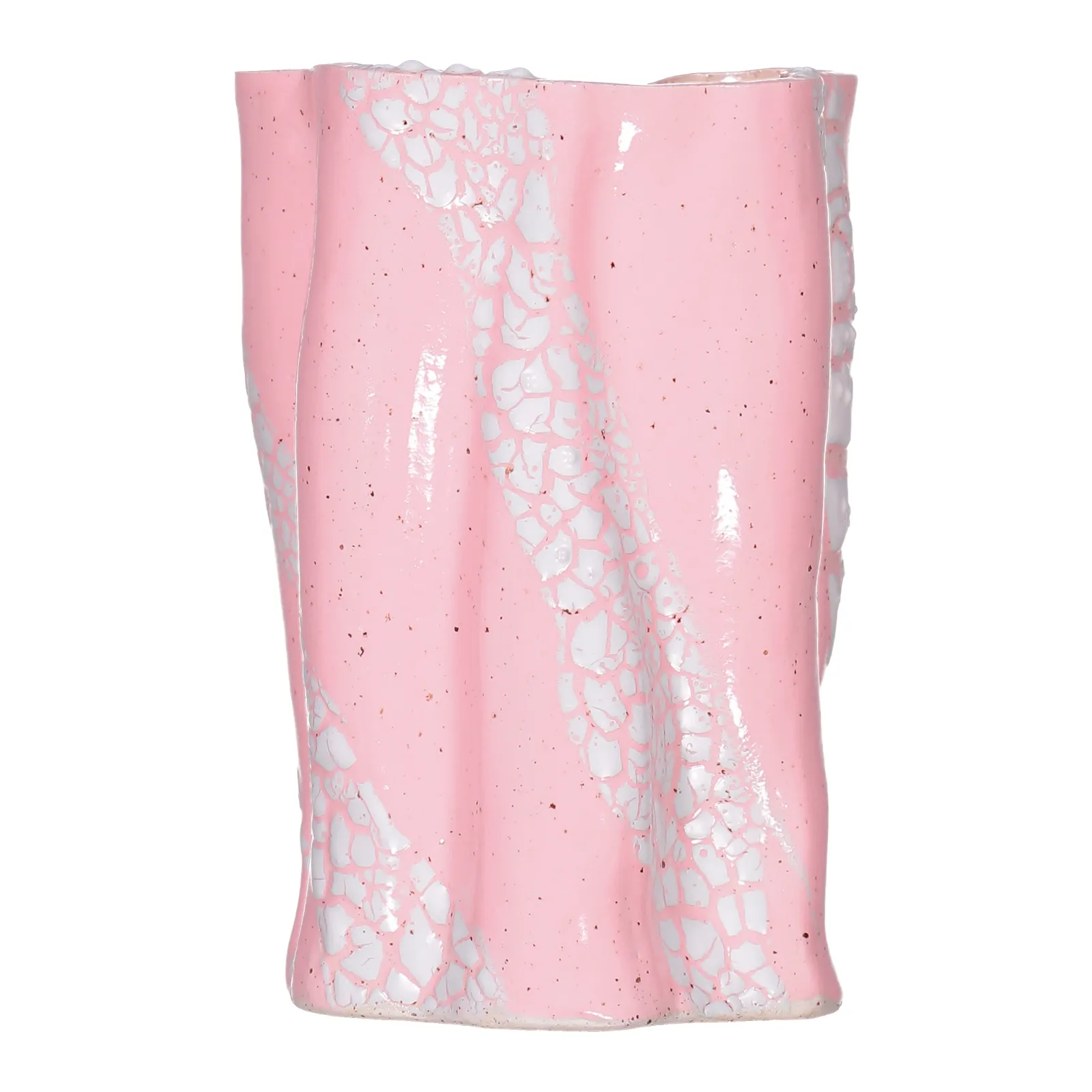 En glad kund provar sina sommarblommor och känner direkt att fler måste få följa med hem.